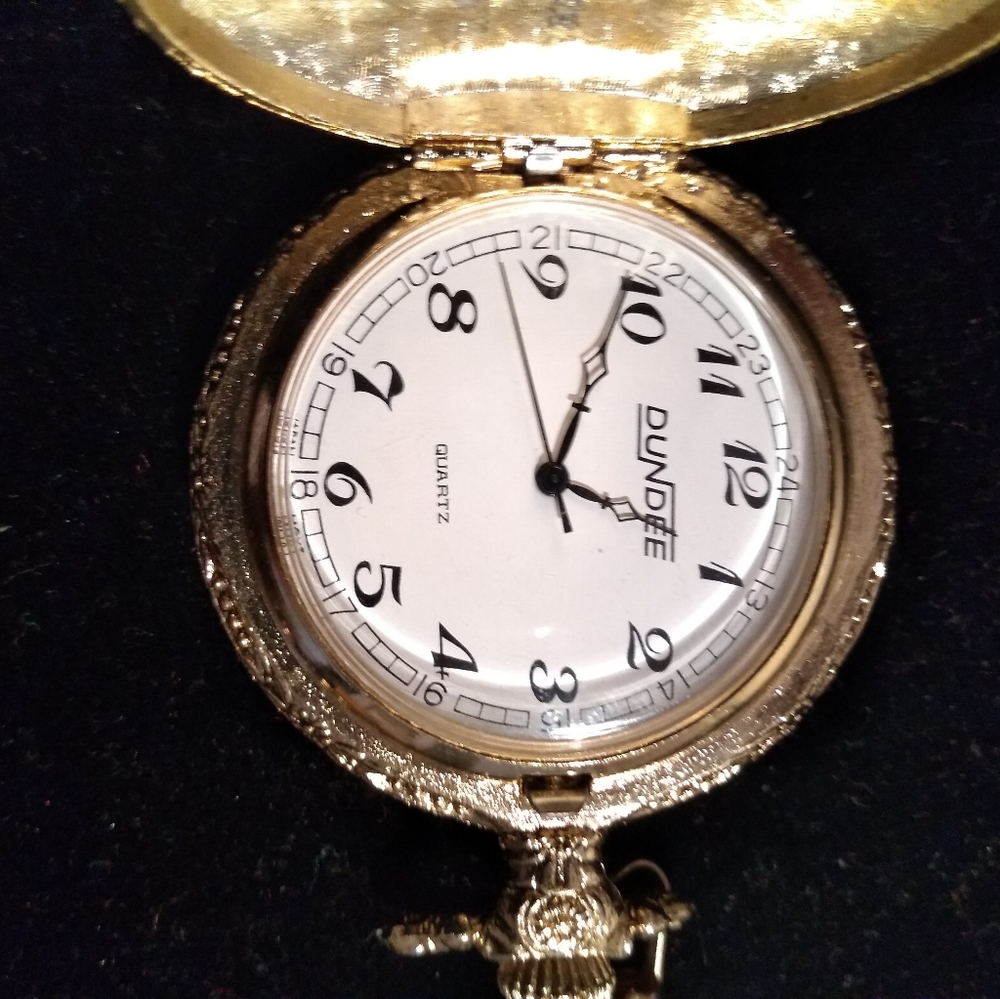 Dundee hunters theme pocket watch